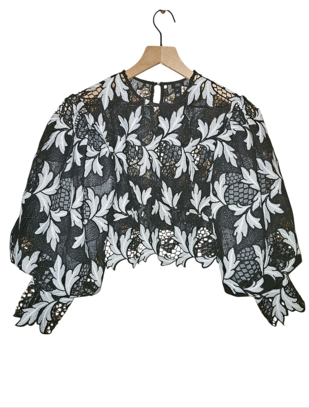 RIVER ISLAND Black & White Lace Crochet Puff Sleeve Crop Top - Size 4